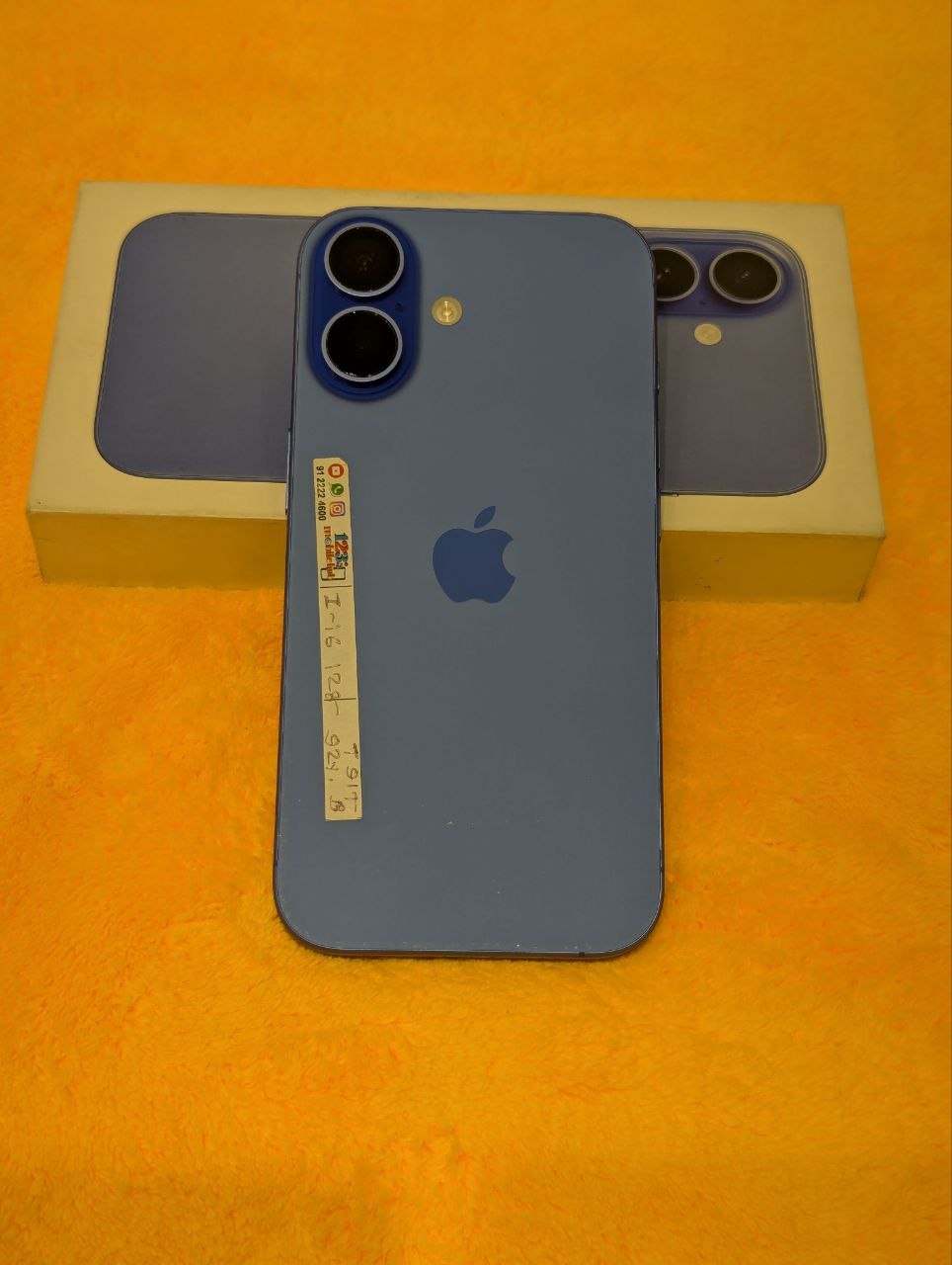 Apple iPhone 16